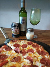 Monticello Pizzeria