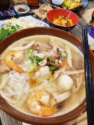 Queen Bee Restaurant