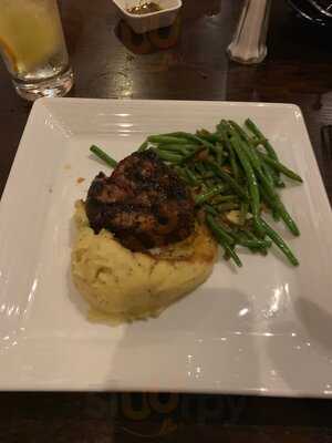 Eighteen Ninety Grille & Lounge