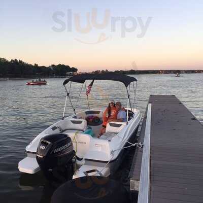 Stumpy's Lakeside Grill