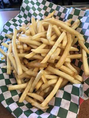 L’aziz Pizza + Eatery