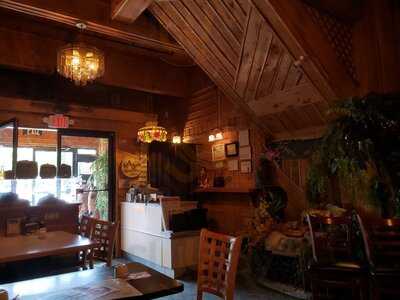 Tokyo Restaurant & Sushi Bar