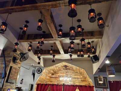 Stagecoach Eatery And Saloon