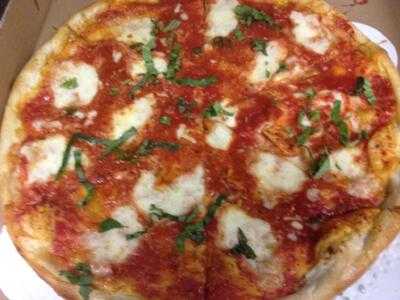 Mama's Pizza Grille & Bistro