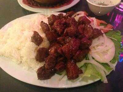 Huong Tra Restaurant