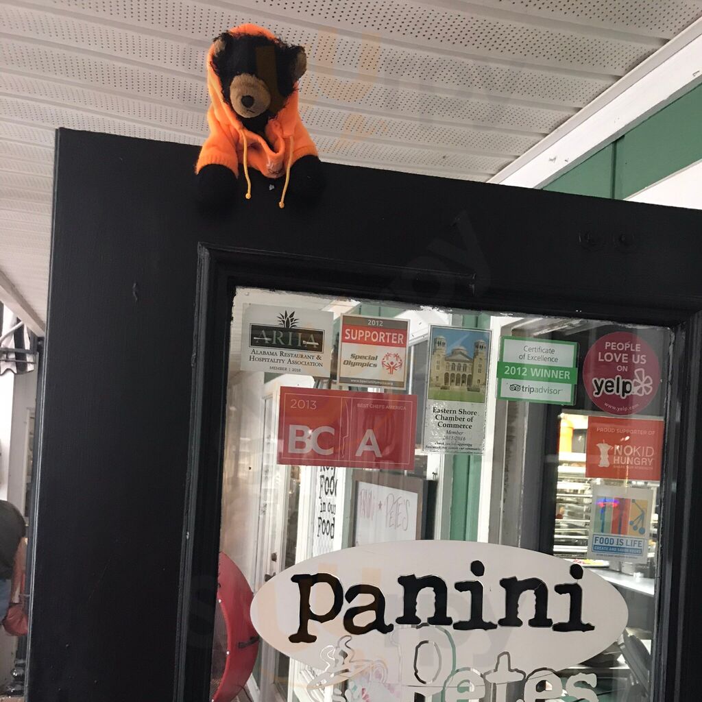 Panini Pete's Cafe & Bakeshoppe