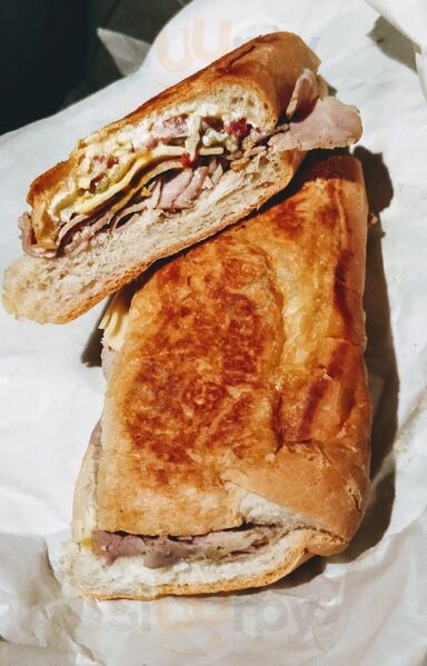 Strawberry Hut Sandwich Shop