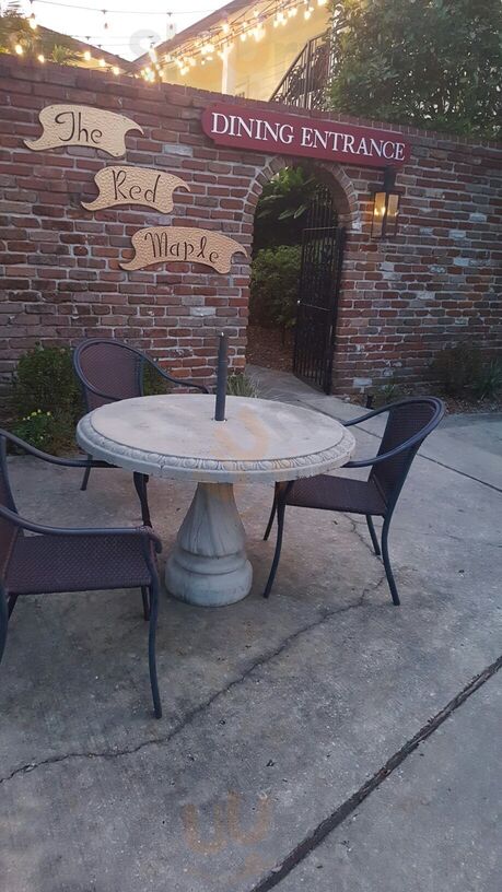 Red Maple Restaurant