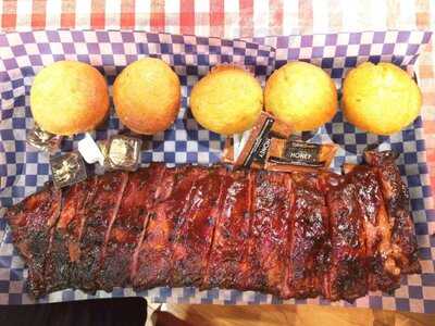 Famous Dave's Bar-b-que