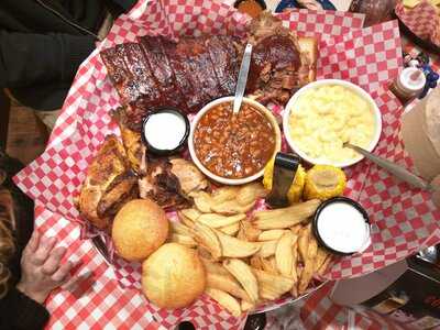 Famous Dave's Bar-b-que