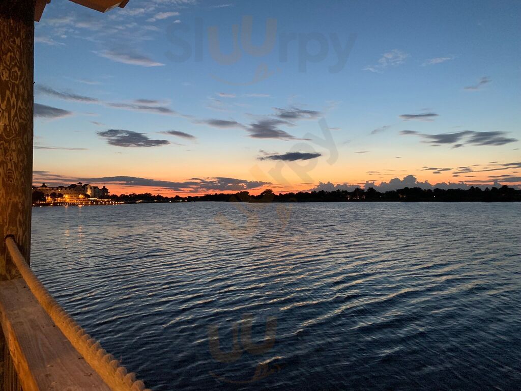 Lighthouse Point Bar & Grill