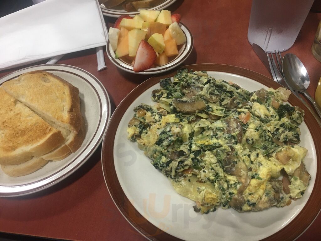 Serrano's Cafe
