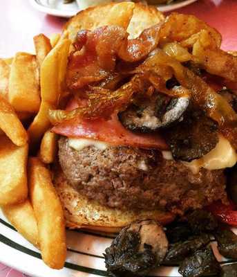 Charlie's Restaurant