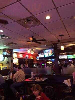 Al's Bar And Grille