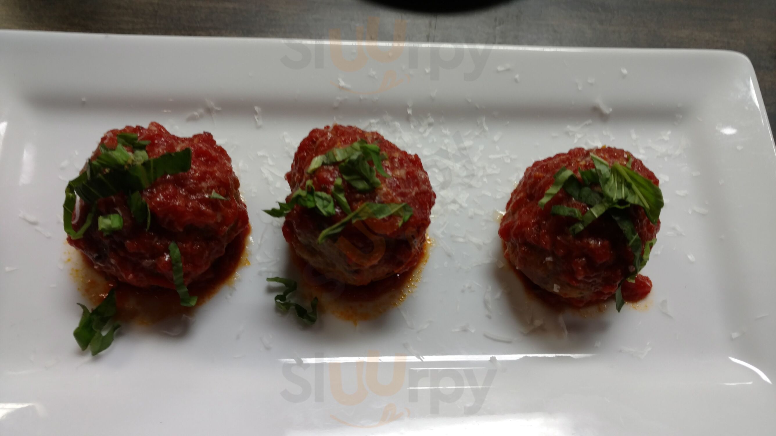 Big Pauly's Wood Fired Pizza