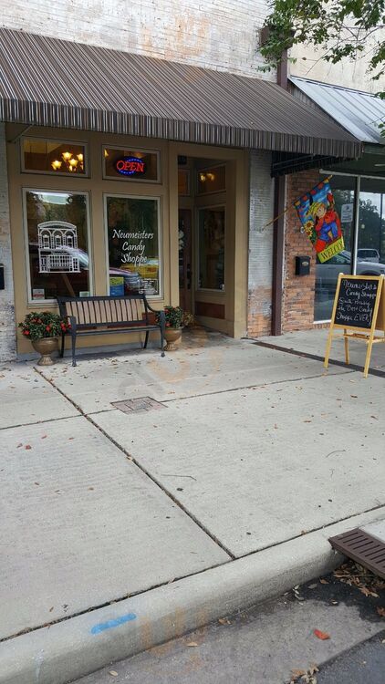 Neumeisters Candy Shoppe