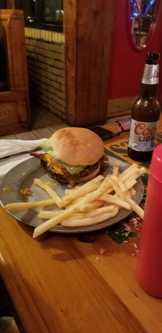Ground Pat'i Grille And Bar