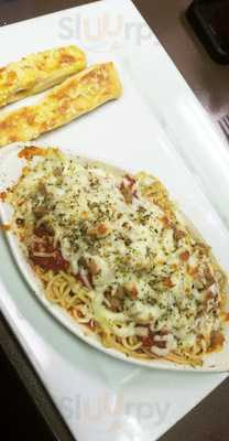 Momma's Pizza And More