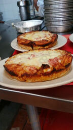 La Tinajita Pizzeria Cubana