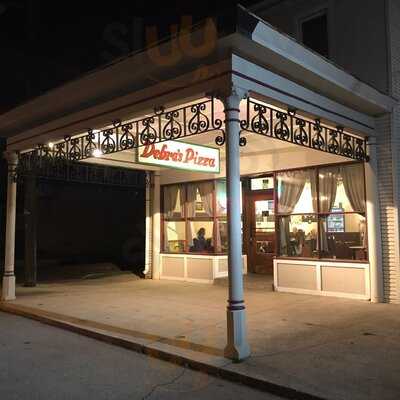 Debra's Pizza