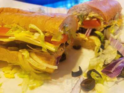 Alfredo's Italian Deli