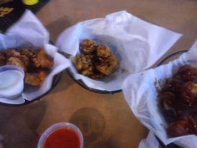 Hoopsters Sports Bar & Grill