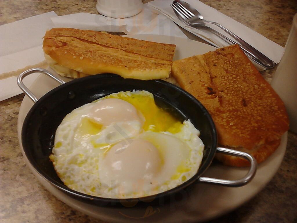 El Carretero Restaurant