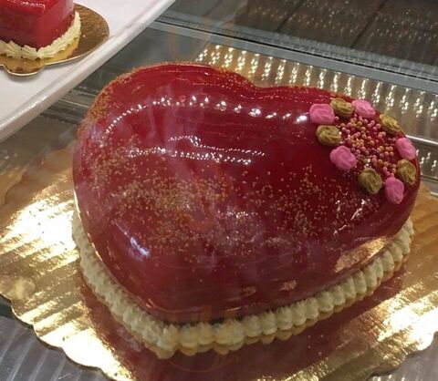 La Crepe French Bakery & Cafe