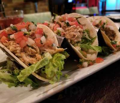 De Cache Restaurant & Lounge