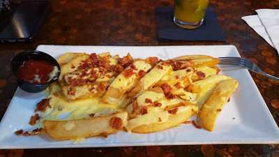 De Cache Restaurant & Lounge