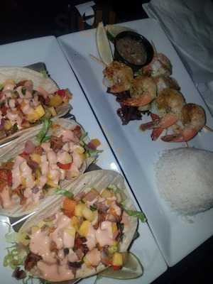 De Cache Restaurant & Lounge