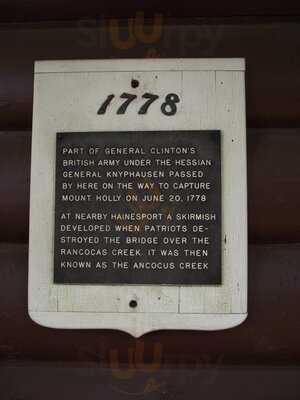 The Creek Cafe & Gourmet Market