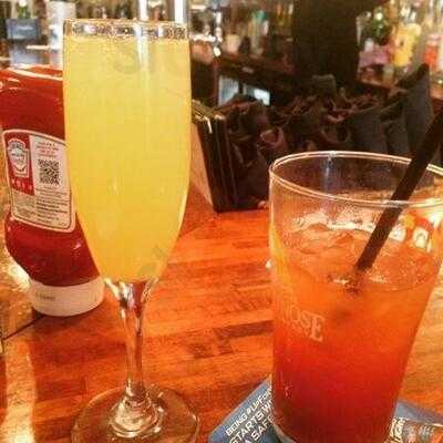 Christopher's Third Street Grille