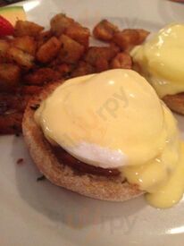 Christopher's Third Street Grille