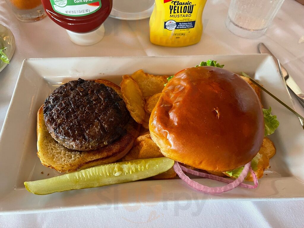 Dolphin Bar & Shrimp House