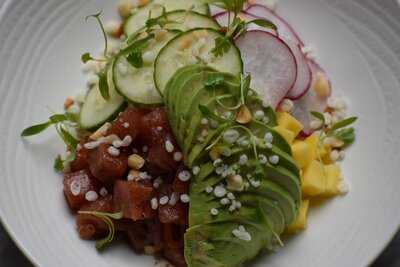 Earl's Restaurant At The Meadows