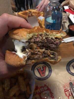 Grateful Goat Brewing & Provisions