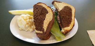 Heidi's Brooklyn Deli