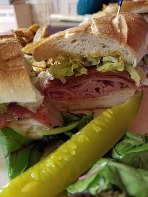 The Cru Pizza And Deli