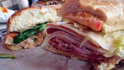 The Cru Pizza And Deli