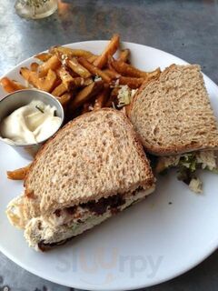 Silverspoon Cafe & Catering