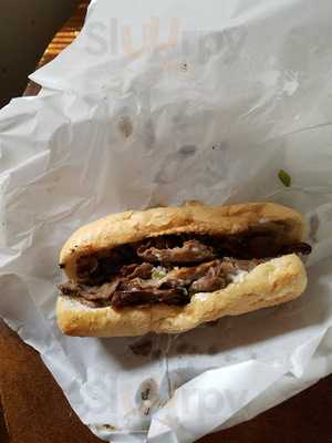 Manny's Chicago Style Dawg House