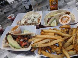 Mae's Foodhall
