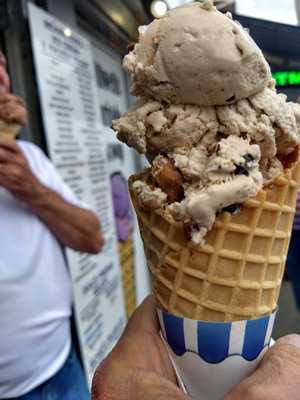 Stillwell's Surfside Scoop