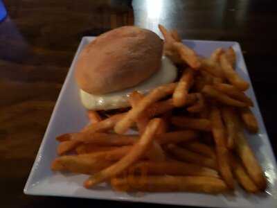 I Don't Know Sports Grille