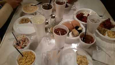 Red Rooster Market And Deli