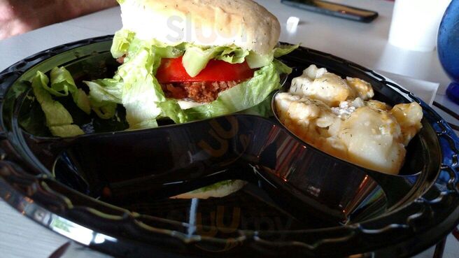 Red Rooster Market And Deli