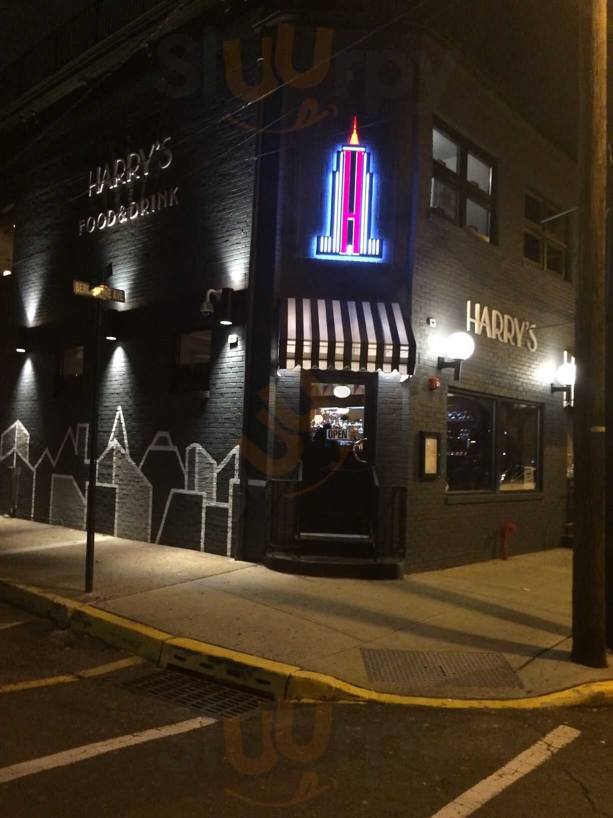 Harry's Food And Drink