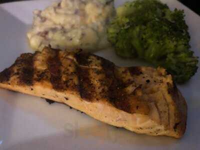 Escada Restaurant And Bar