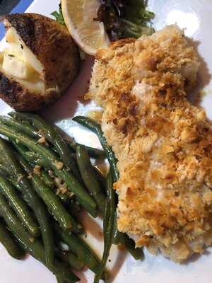 Escada Restaurant And Bar